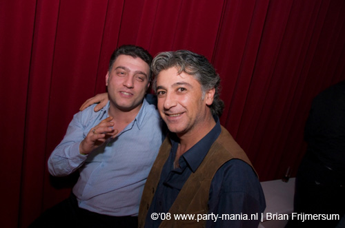 081129_078_leclub_partymania