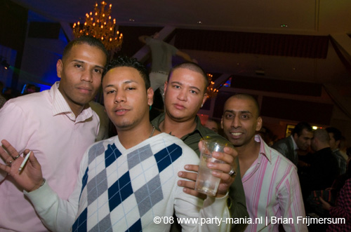 081129_081_leclub_partymania