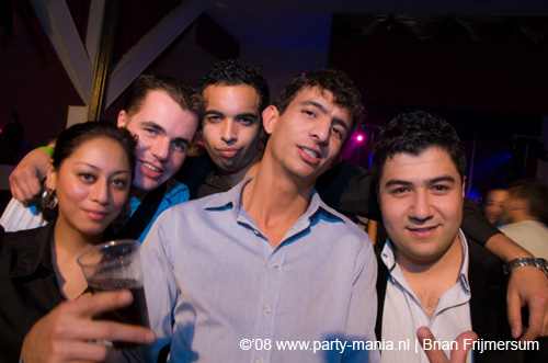 081129_092_leclub_partymania