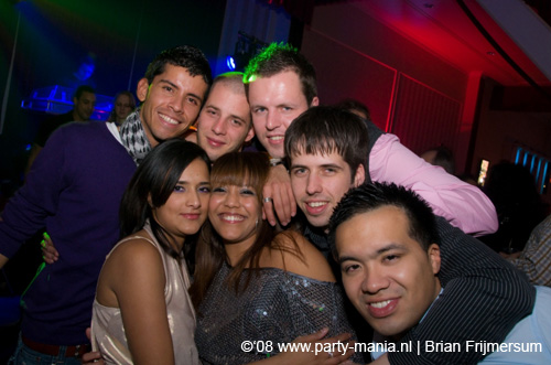 081129_097_leclub_partymania