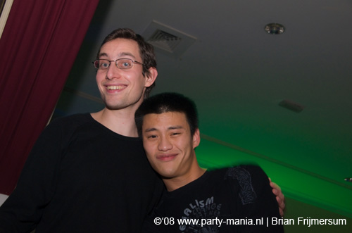 081129_100_leclub_partymania