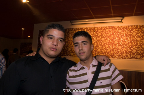 081129_104_leclub_partymania