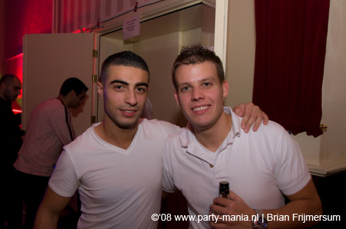 081129_108_leclub_partymania