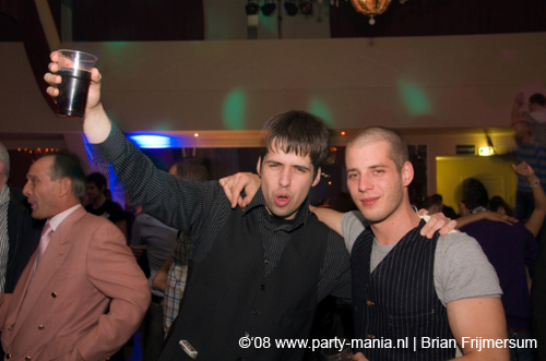 081129_117_leclub_partymania