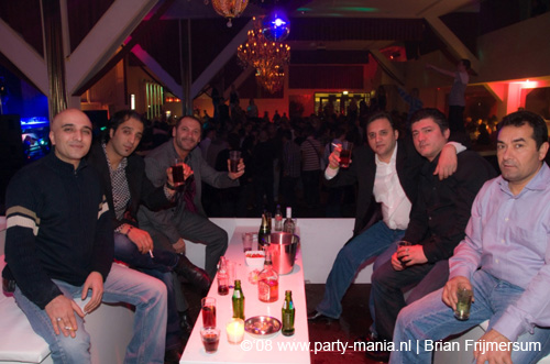 081129_120_leclub_partymania