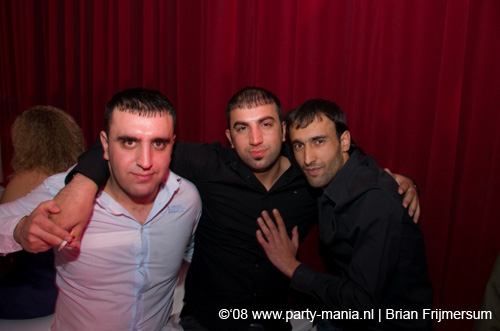 081129_123_leclub_partymania