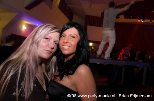 081129_128_leclub_partymania