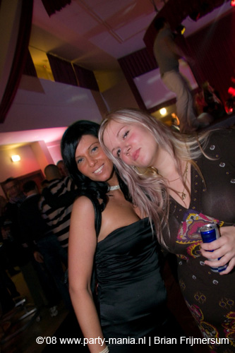 081129_129_leclub_partymania