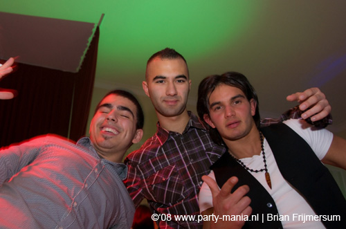 081129_142_leclub_partymania