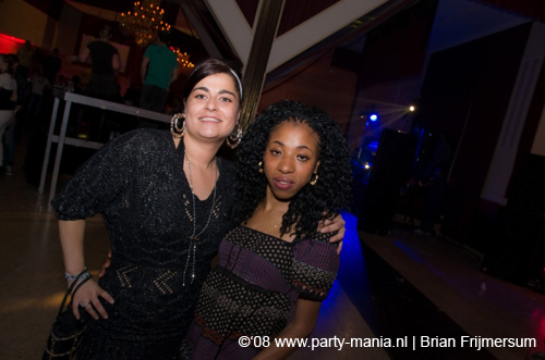 081129_149_leclub_partymania