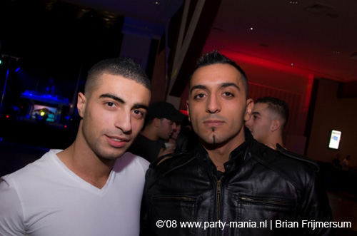 081129_151_leclub_partymania