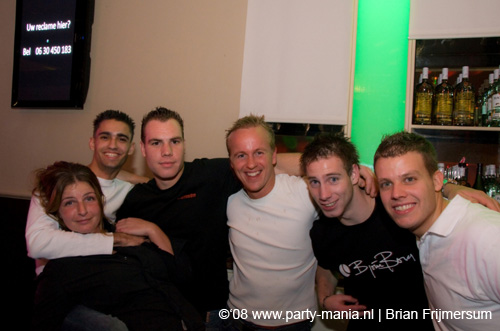 081129_152_leclub_partymania