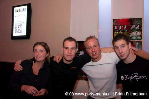 081129_153_leclub_partymania