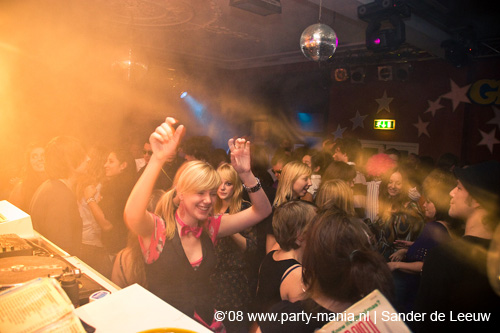 081130_034_glitterclub_partymania