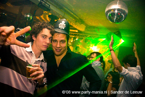 081130_051_glitterclub_partymania