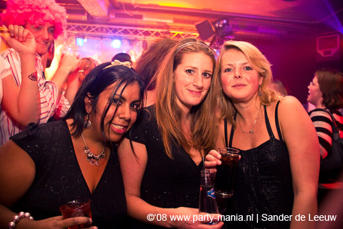 081130_055_glitterclub_partymania