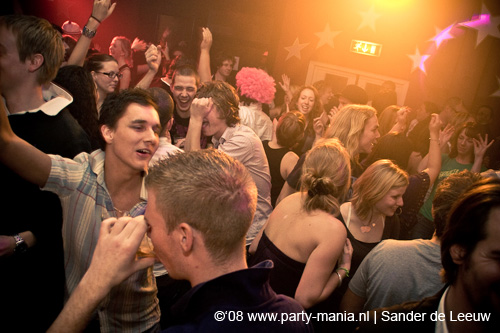 081130_078_glitterclub_partymania