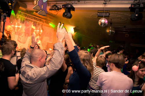 081130_089_glitterclub_partymania