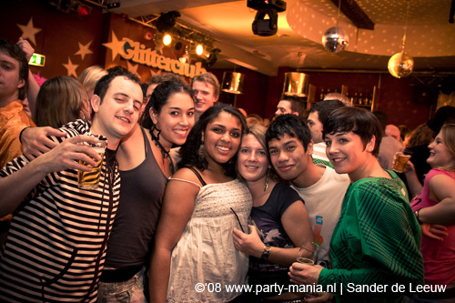 081130_095_glitterclub_partymania