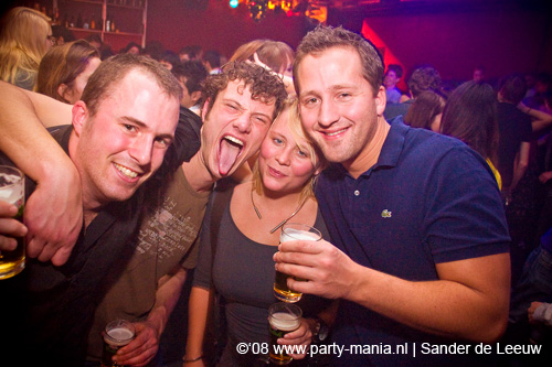 081213_067_onefour_partymania