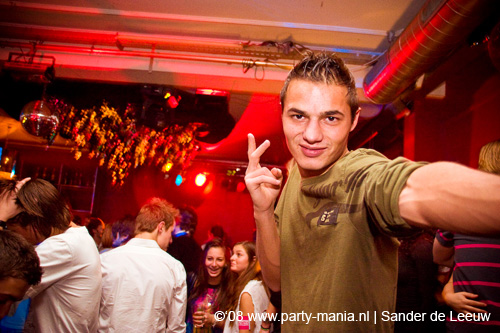 081213_070_onefour_partymania