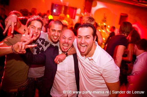 081213_087_onefour_partymania