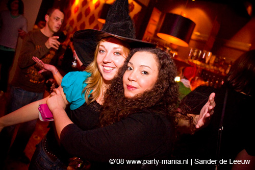 081213_105_onefour_partymania