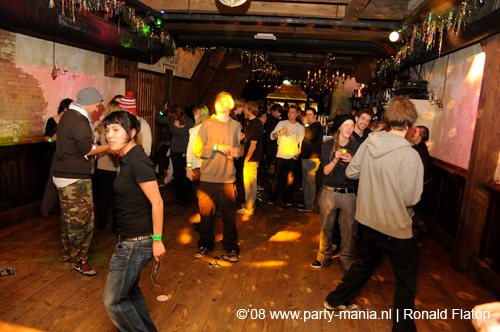 081218_082_xxlmas_partymania