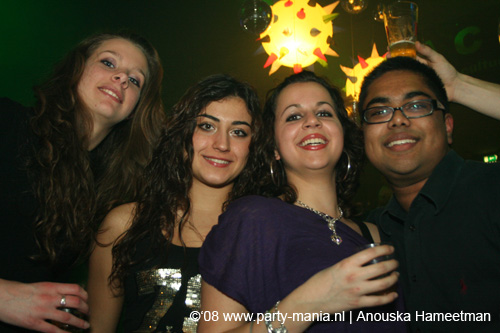 081218_0052_xxlmas_partymania