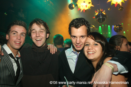 081218_0072_xxlmas_partymania