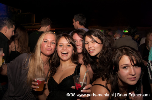 081218_088_xxlmas_partymania