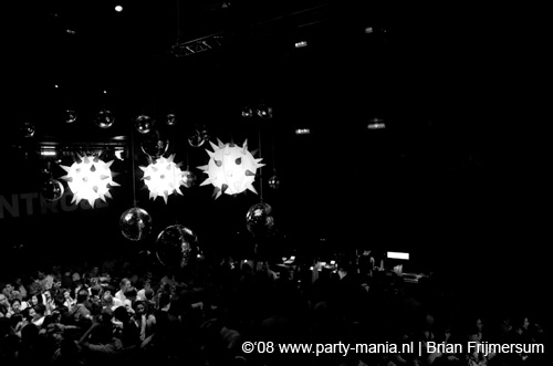 081218_111_xxlmas_partymania