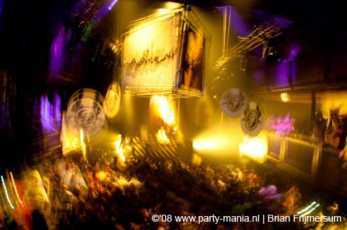 081220_089_franchise_partymania