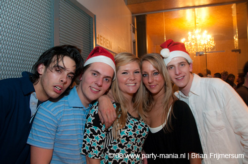 081220_107_franchise_partymania