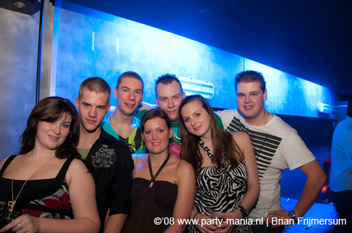 081220_120_franchise_partymania