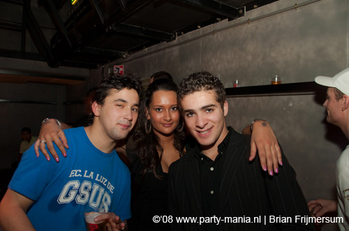 081220_128_franchise_partymania