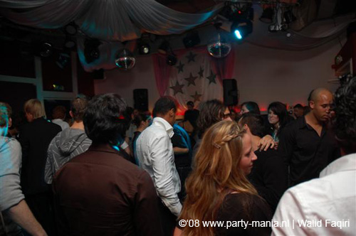 081224_034_le_paris_partymania