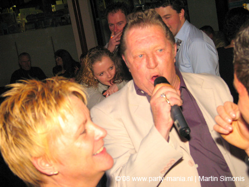 081224_060_singalong_mondriaan_partymania