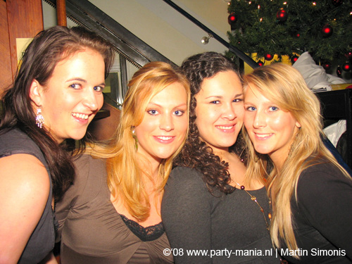 081224_104_singalong_mondriaan_partymania