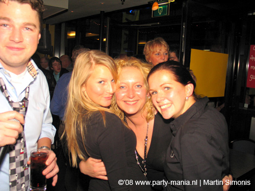 081224_112_singalong_mondriaan_partymania