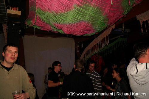 081231_050_shutupanddance_partymania