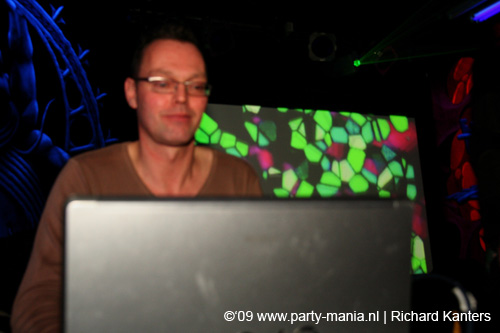 081231_056_shutupanddance_partymania