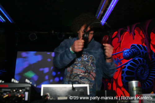 081231_057_shutupanddance_partymania