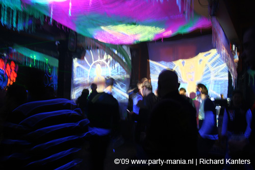 081231_078_shutupanddance_partymania