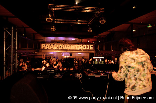 090123_071_poptrash_partymania