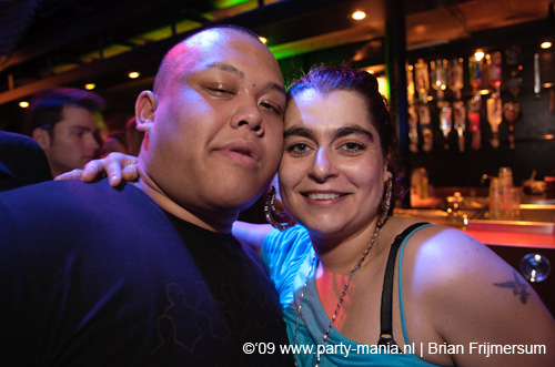 090214_133_los_partymania