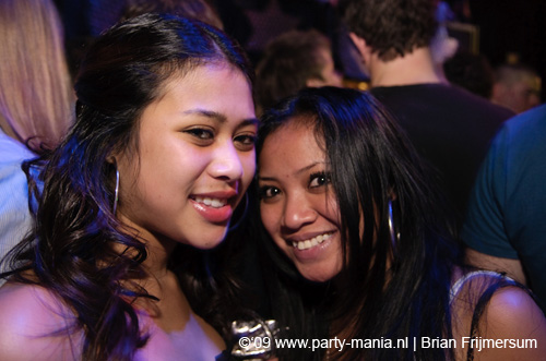 090214_134_los_partymania