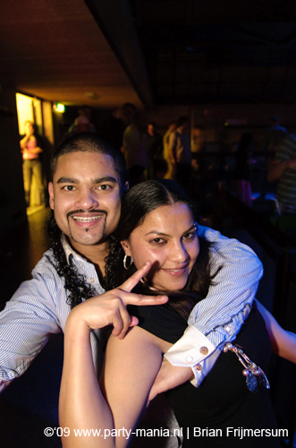 090214_193_los_partymania