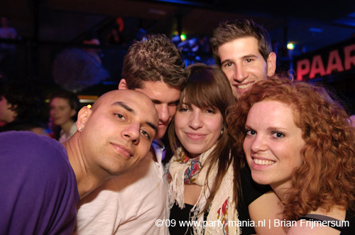 090214_209_los_partymania