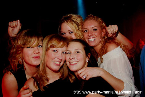 090214_072_perfection_partymania